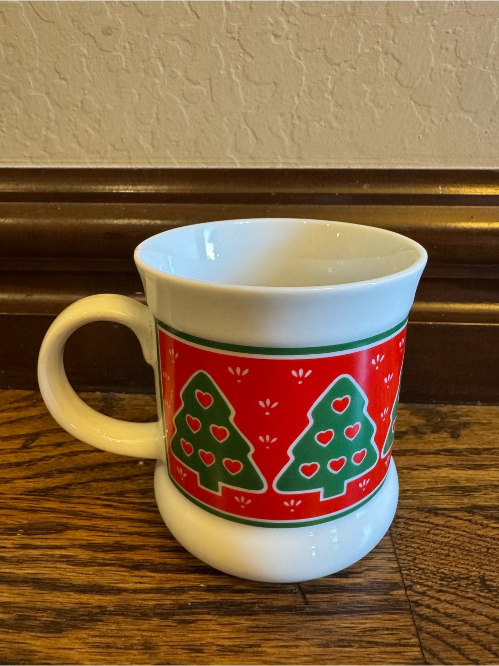 Vintage Takahashi San Francisco Christmas Tree & Hearts Mug 80s